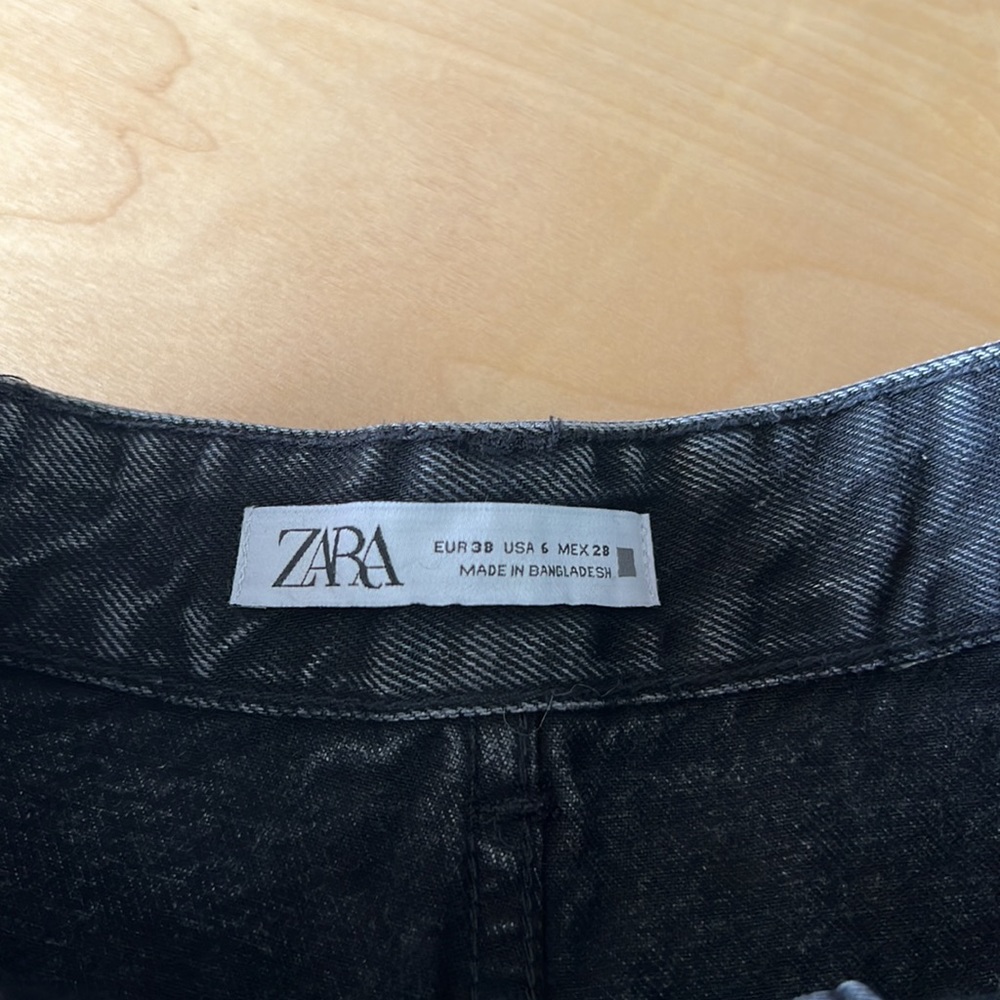 Zara High Rise Shorts - Picture 3 of 3